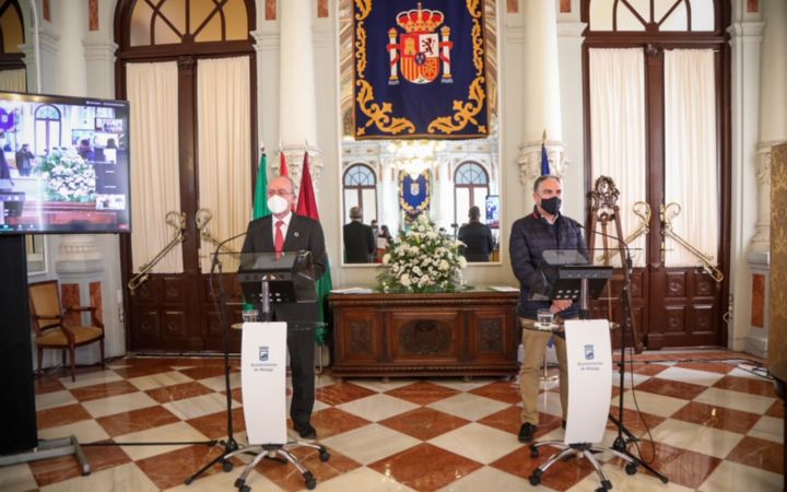 El consejero de la Presidencia firma un manifiesto de apoyo a la propuesta en nombre del Gobierno andaluz